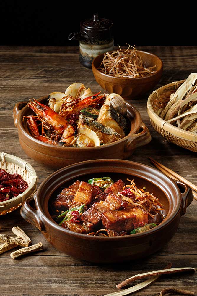 Dry-Pork-Belly-and-Dry-Seafood-BKT-Mood Signature Assorted Meats Claypot Bak Kut Teh